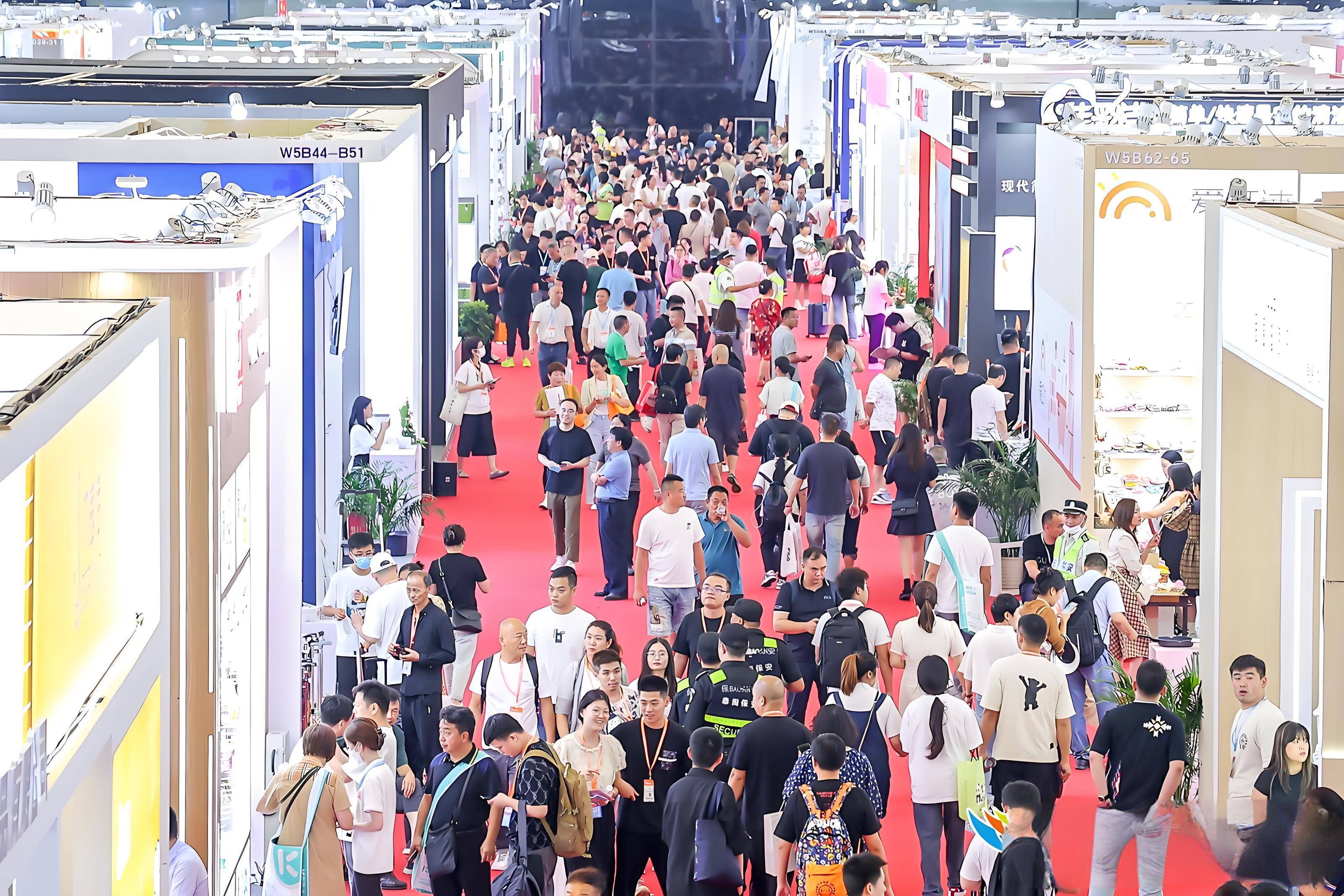 货展”)将于2026年7月23日至25日在上海新国际博览中心全馆盛大启幕AG真人百家乐2026年第119届中国日用百货商品交易会(简称“上海百(图2) 货展”)将于2026年7月23日至25日在上海新国际博览中心全馆盛大启幕AG真人百家乐2026年第119届中国日用百货商品交易会(简称“上海百(图2)